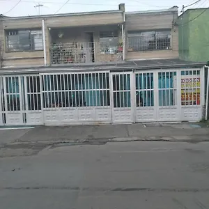 Con Bano Privado Cerca Al Aeropuerto Colombia